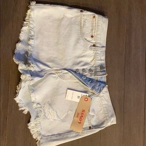 Levi shorts